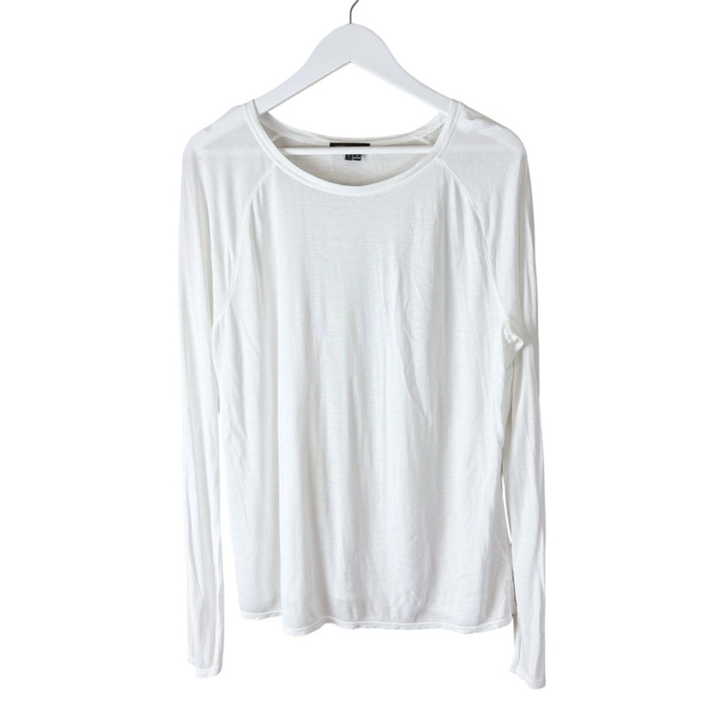 Sold

Vince Classic Essential Long Sleeve Crewneck Tee Sz L